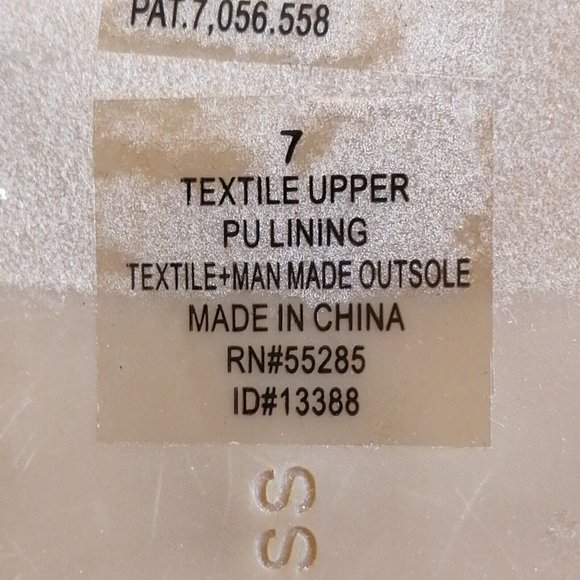 Express Womens Thong Sandal Silver‎ Beaded Ankle Strap w/Buckle Flat Heel Sz 7 M - Picture 10 of 10